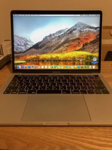 MacBook Pro 13.3インチ（2018Touch Bar、A 1989）のスペック