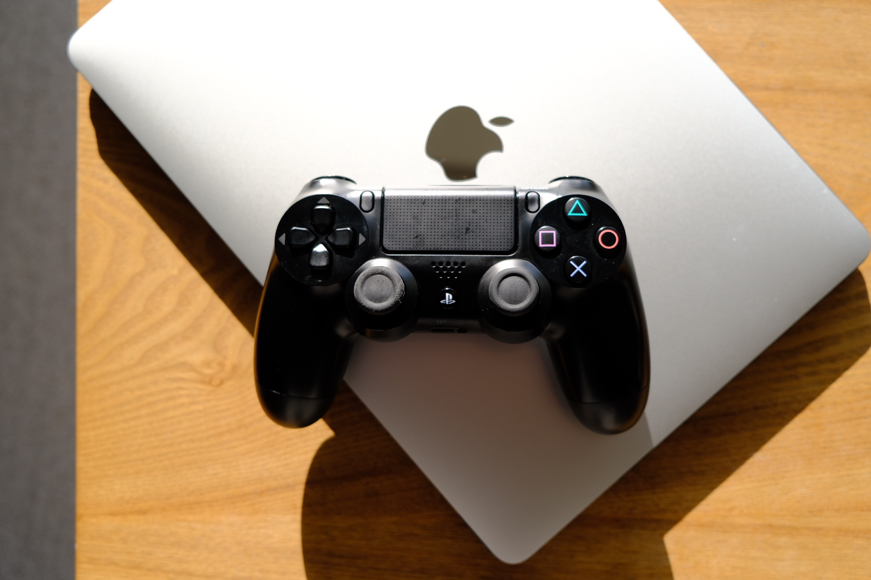 Macbook Proでゲーム プレステ4のコントローラーデュアルショック4を購入 Koshilog